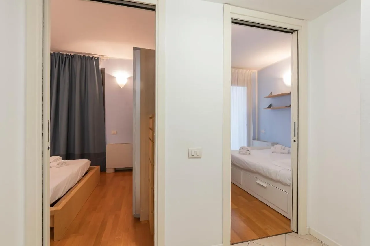 Big Apartment Salomone 51 Милан Италия